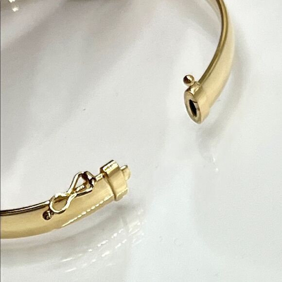 New 10K Yellow Gold 5.9mm Bangle - Picture 3 of 9